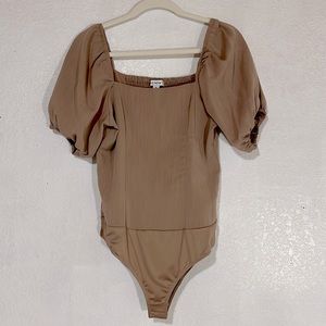 Women’s Puff Sleeve Square Neck Bodysuit Medium